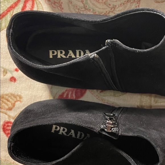 Prada Sleek Black Suede Kitten Heel Semi Square Ankle Booties Bags & Box - Picture 4 of 12